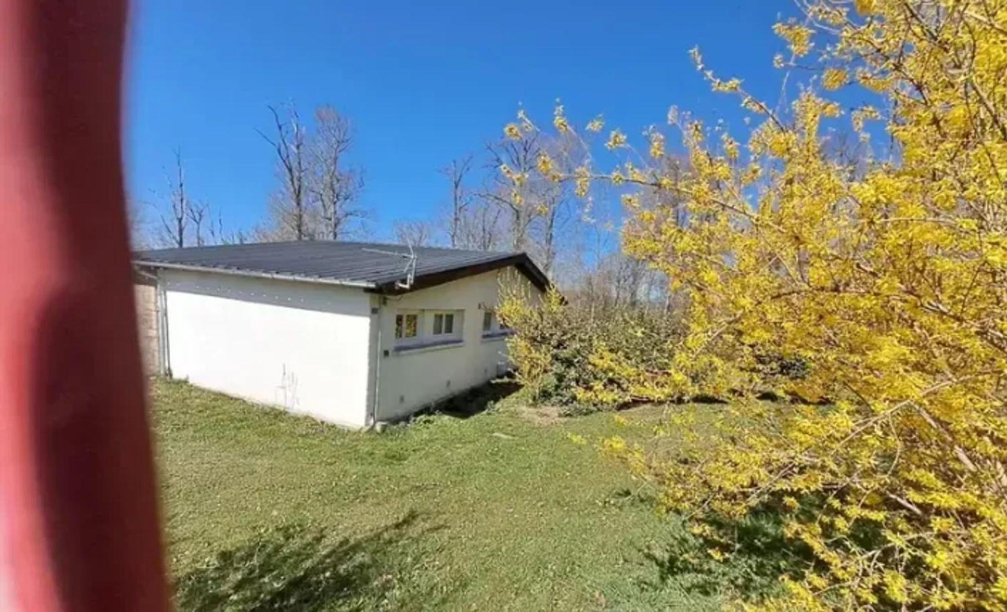 Studio Charmant A Treignac Avec Terrasse De 22 M² Kültér fotó