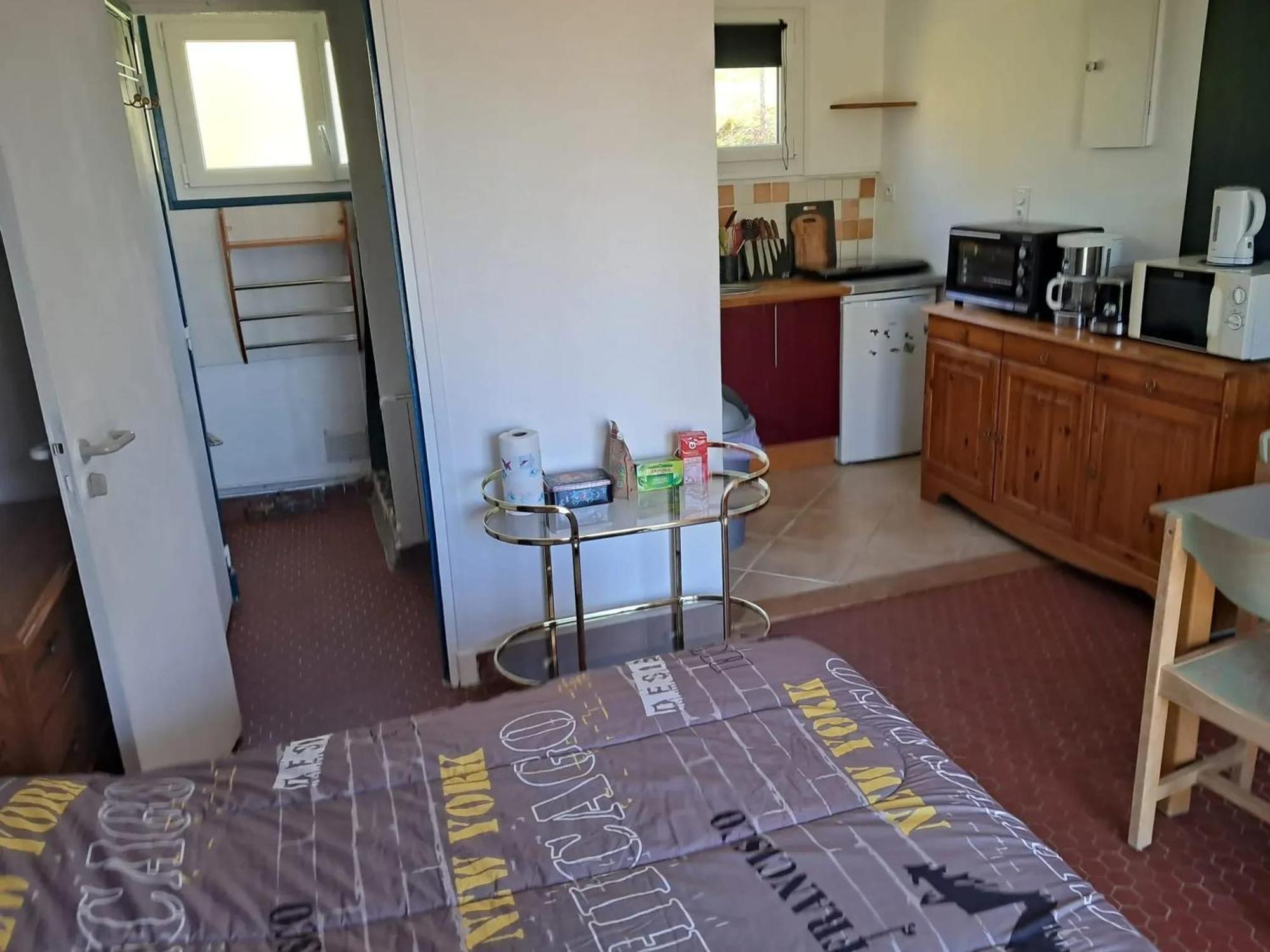 Studio Charmant A Treignac Avec Terrasse De 22 M² Kültér fotó